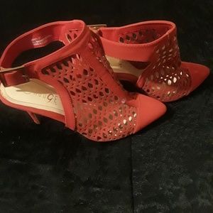 Women's sling back pumps